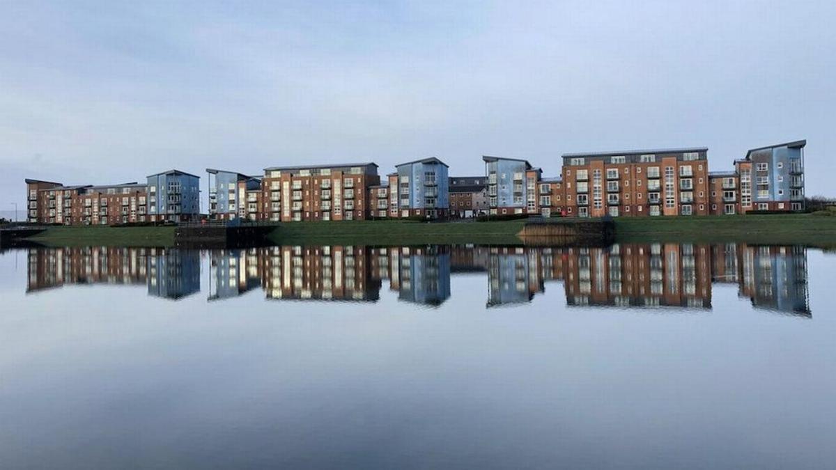 Sea View Apartment At The Beach! Llanelli Eksteriør billede